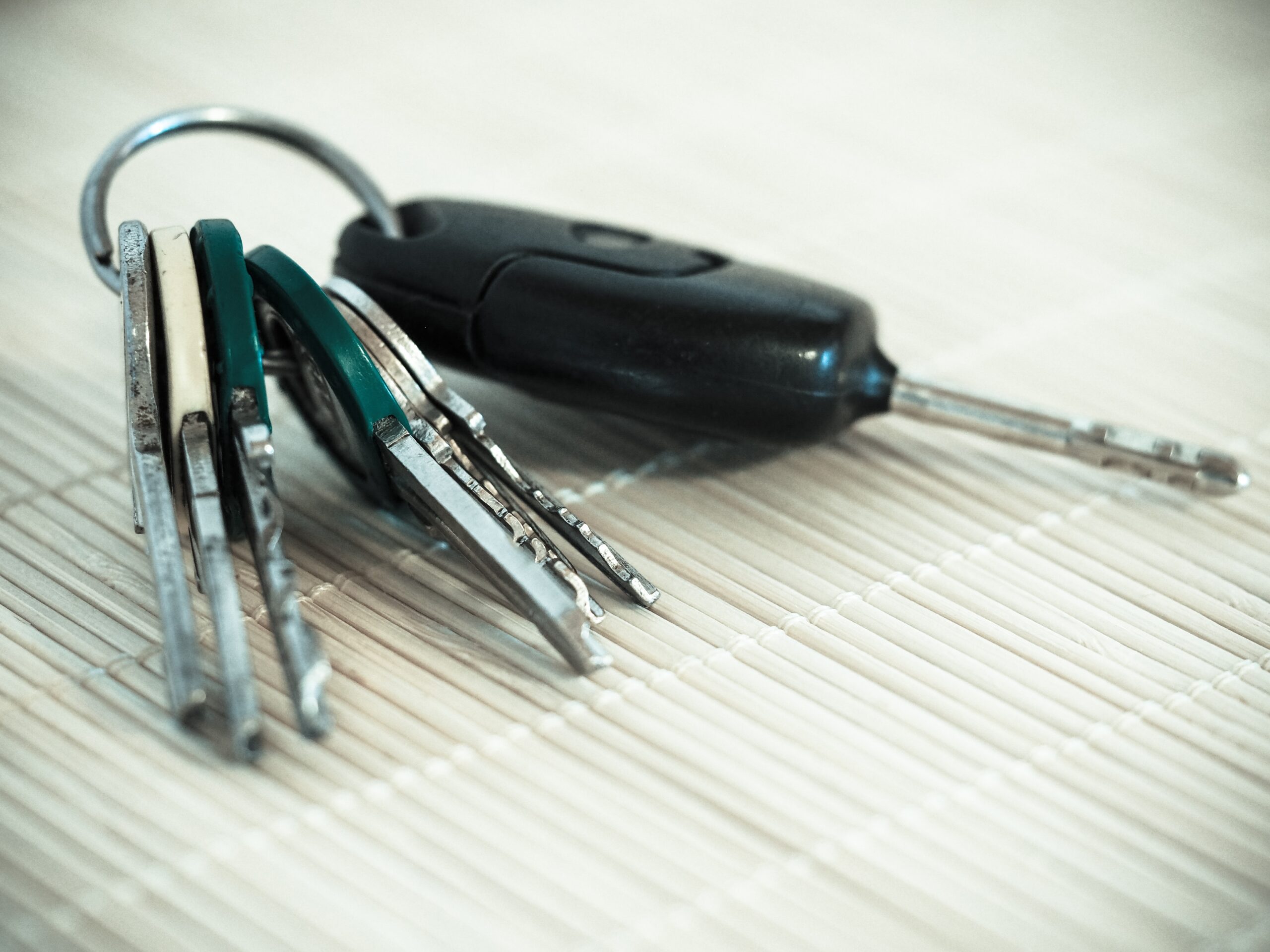 Tbit key